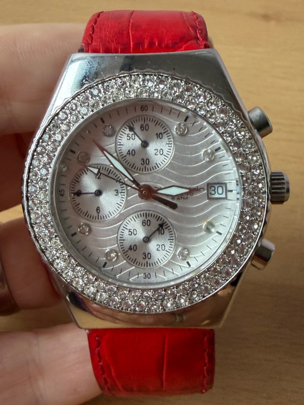 YVES BERTELIN Rhinestones Bezel accent Red Croc Leather Band Fresh Battery AS IS